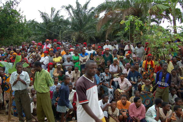 group assembly at 2006 CPN conference in Burundi